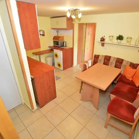 Poolincluded - Chalet Kuki